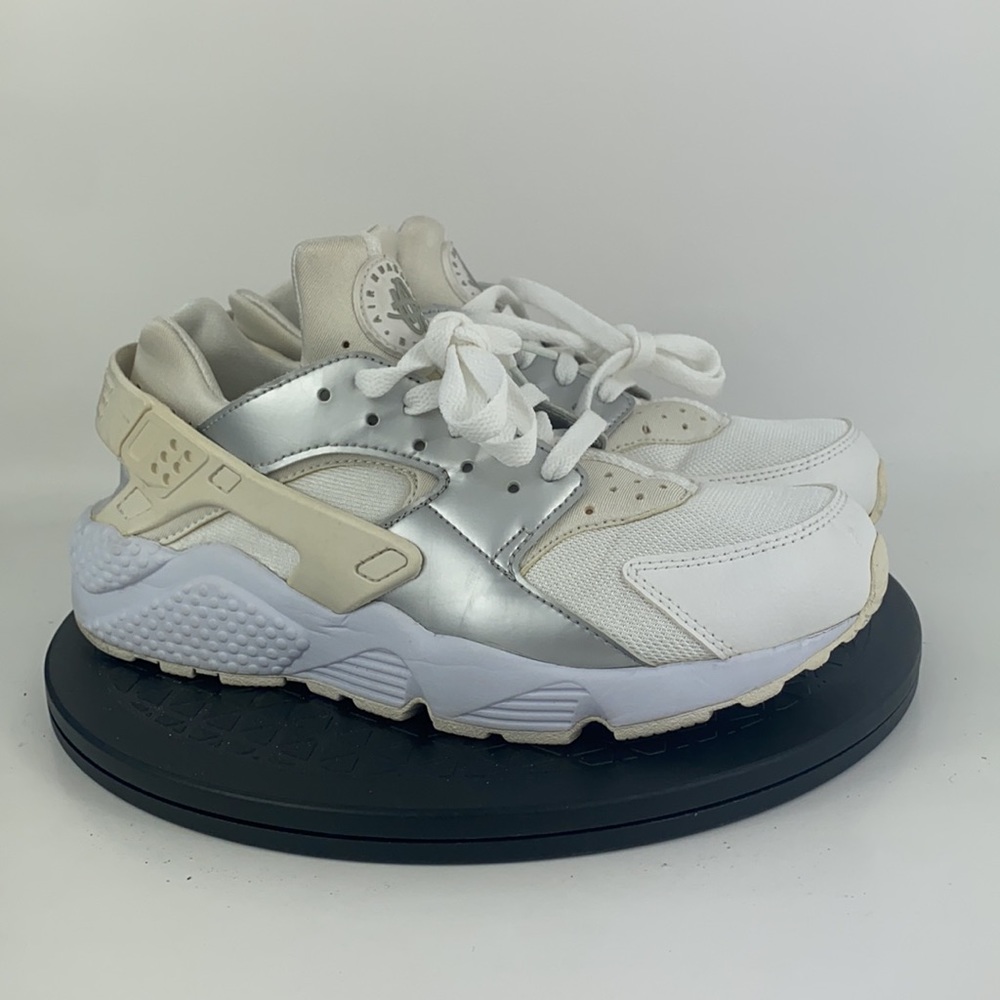 Nike Air Huarache White/Silver Athletic Running Shoes 318429-108 Men's Size 8.5 - Picture 3 of 12
